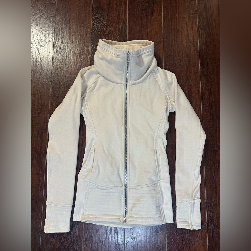 Lululemon Radiant Jacket II Size 4 Light Ivory